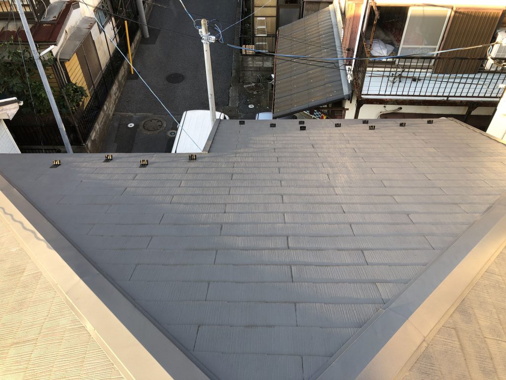 雪止め金具の設置|施工写真2