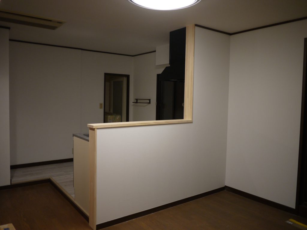 部屋改造リフォーム(キッチン新設・クロス)|完成
